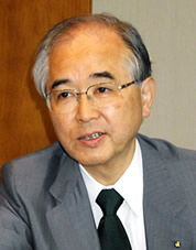 山口 範雄 氏