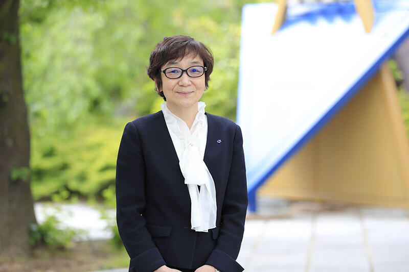 学校長 小田恵先生